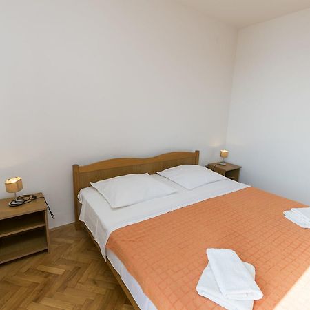 Apartments Jere Stipe Primosten Ngoại thất bức ảnh